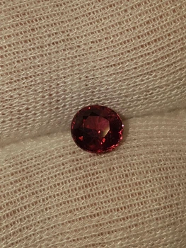 Натуральный Гранат Родолит 1.36Ct . 6.25 x 6.7 x 4.16mm