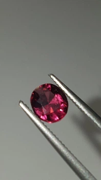 Натуральный Гранат Родолит 1.15Ct . 6.3 x 5.6 x 3.95mm