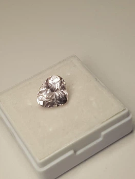 Натуральный Кунцит (Сподумен) 3.00 Сt. 8.22×9.68×6.50 мм