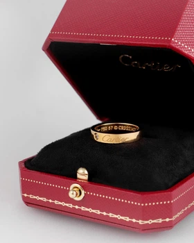 Каблучка зі срібла в стилі Cartier Love