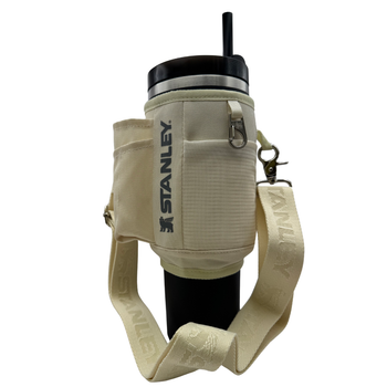 Сумка-чехол для термокружки Stanley Quencher 1,18 л (40 oz) KT7001804 молочного цвета с ремешком и карманами