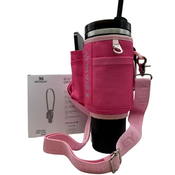Сумка-чехол для термокружки Stanley Quencher 1,18 л (40 oz) с ремешком и карманами KT7001805 малинового цвета