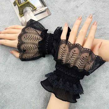 Манжеты кружевные на резинке Romantic Черные Podarkus BK933-B