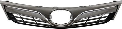 Решітка радіатора Toyota Camry XV50 LE 11-14 USA (FPS) 5310106560