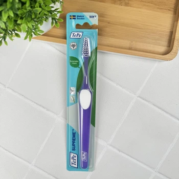 Зубна щітка TePe Supreme Soft (фіолетова), 1 шт