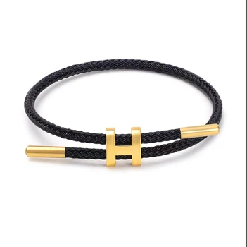 Браслет на руку ( версія Hermes), розмір універсальний, чорний з золотим