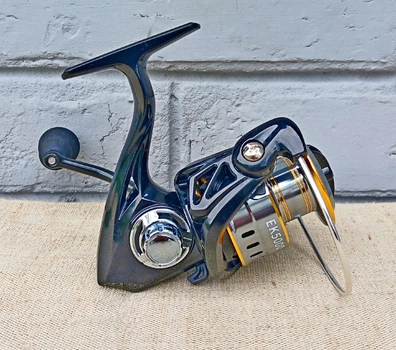Катушка безынерционная для фидерной и спиннинговой ловли "FISHING REEL 5000" 5.2:1