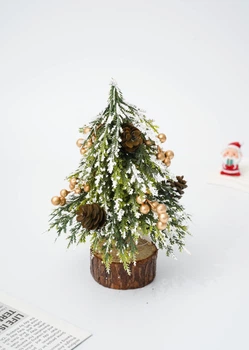Новорічний декор Angel Gifts ялинка на пеньку з шишками 20 см (Я78559_AG3648)