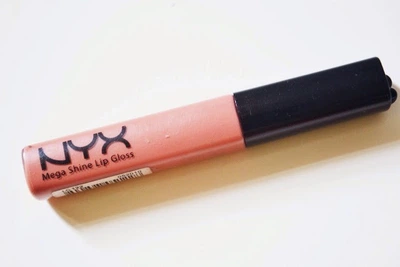 Блеск для губ с зеркальным финишем NYX Mega Shine Lip Gloss Natural LG122