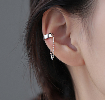 Каф Fashion Jewerly сережка без прокола с цепочкой клипса на ухо моносерьга серебристый цвет 1 шт (SVS)