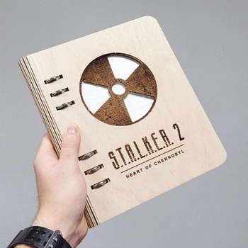 Блокнот з дерева з гравіюванням S.T.A.L.K.E.R. 2LazerTAC на 80 сторінок А5 200х230 мм з еко-ручкою (67301)