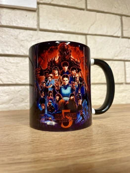 Чашка Stranger Things 5 330 мл Чёрная (LV-ST-01)