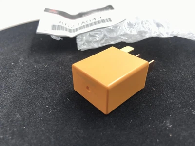 Реле бензонасоса, оригинал OEM 8627A049, Outlander III