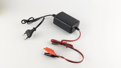 Зарядное устройство для мото аккумуляторов 12V 1.5A с интеллектуальным режимом зарядки
