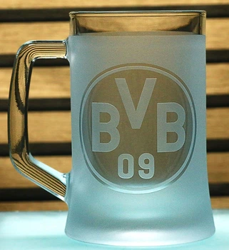 Пивной бокал 670 мл ФК Боруссия Дортмунд Borussia с гравировкой подарок для фаната футбольная кружка