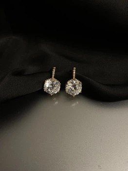 Сережки з великим камінчиком англійський замок золотого кольору 36107 One Size