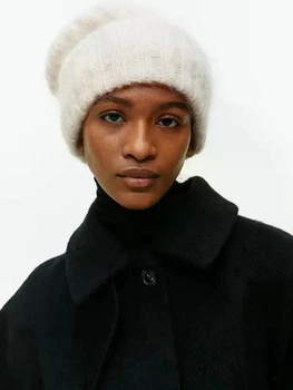 Шапка жіноча ARKET wool-mohair beanie 1184605001 52-58 Молочний