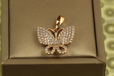 Кулон Xuping Jewelry бабочка с мелкими фианитами 1,6 см золотистый