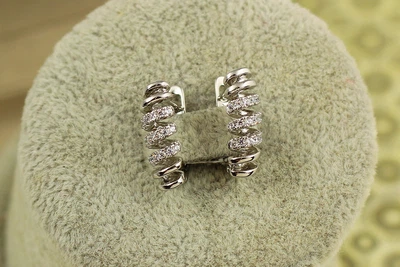 Серьги Xuping Jewelry Пружина 1.6 см серебристые