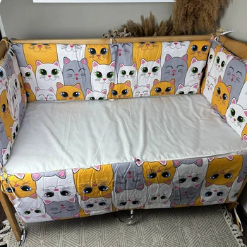 Защита для детской кроватки 120х60 см 4 стороны, Котики