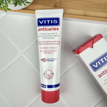 Зубная паста VITIS Anticaries с фтором 100 мл — для профилактики кариеса и реминерализации эмали