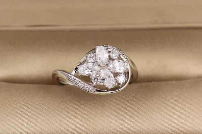 Кольцо Xuping Jewelry Кластер р 19 серебристое