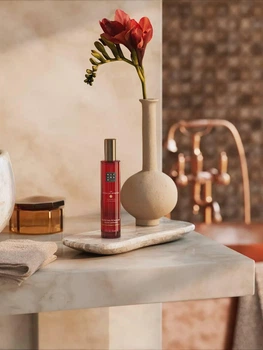 Rituals міст спрей-туман для тіла та волосся безалкогольна формула Ayurveda троянда та миндаль