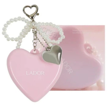 Складана щітка-брелок для волосся у формі серця La'dor Heart Brush Pink 1 шт (8809982980315)