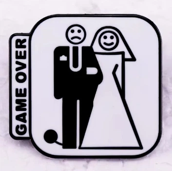 Значок “Game Over” — іронічний арт-символ стосунків