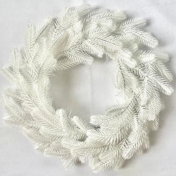 Вінок різдвяний Traditional із литої хвої, 50 см. Колір білий