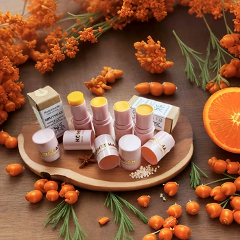 Натуральний бальзам для губ Komyshan HandMade "Обліпиха + Апельсин + Кориця"