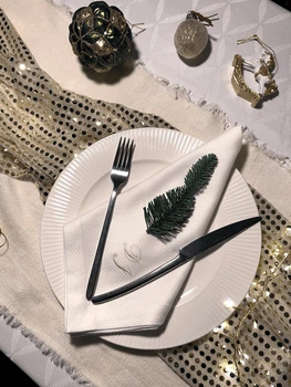 Ранер лляний молочний с золотою сіткою на стіл Christmas Fine Dining – молочний, золотий