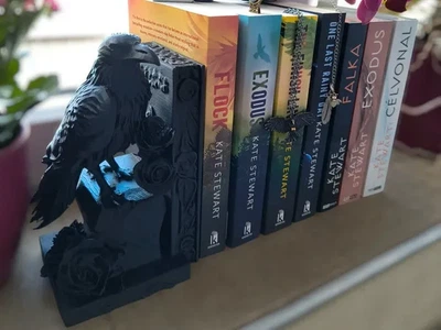 Тримач для книг готичний Ворон. Aivory