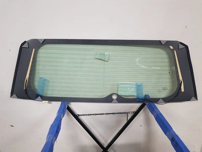 Заднє скло Toyota RAV-4 2006-2013 Nippon Glass 19852000