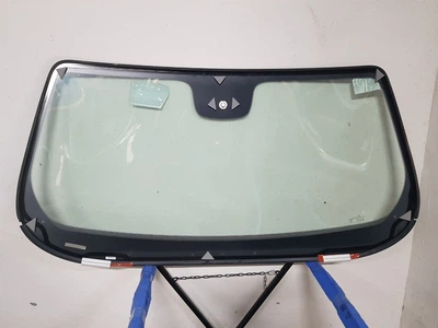 Лобове скло Jeep Renegade 2014- Saint-Gobain Sekurit 22267000