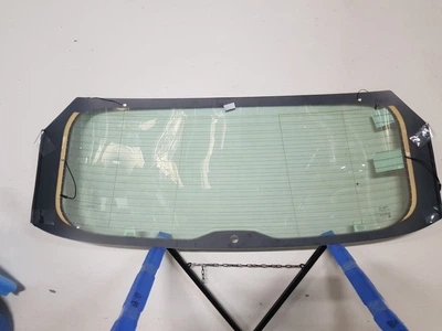 Заднє скло VW Touareg 2018- XYG Xinyi Group 23426000