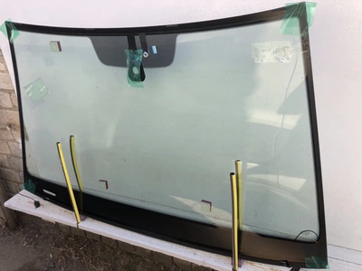 Лобове скло VW Golf VII 2012-2019 Pilkington 24885000