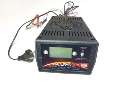 Зарядное устройство MARS-7 12V/0-7A/32-120AHR/LCD/импульсное F00021