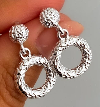 Сережки в стилі Chanel в срібному кольорі