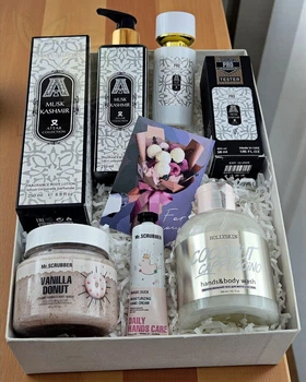 Подарочный набор косметики No Brand в стиле Attar Collection Musk Kashmir 5 в 1