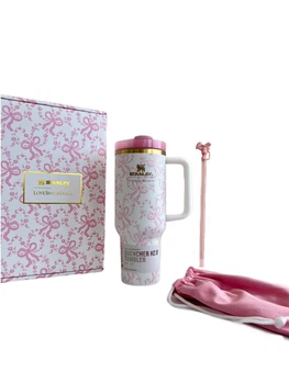 Термокружка Stanley 1913 x LoveShackFancy Holiday Quencher® H2.0 FlowState™ Tumbler | 40 OZ 1180 мл у подарунковій коробці білий з рожевим