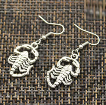 Серьги со скорпионом скорпион из стали Scorpion серебристые