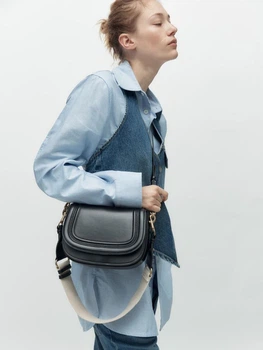 Сумка Zara кросс-боди черная с широким ремнем