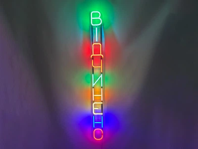 Неоновая вывеска Открыта вертикальная 800x85 Комбинированный