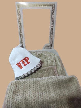 Набор мужской для сауны и бани в подарочной коробке светло-оливковый VIP (SLF-DBR-VP-VRSCH)