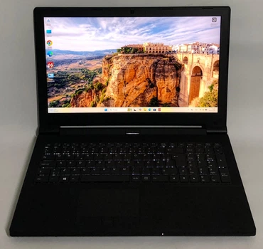 Ноутбук Clevo N350TW - 15.6" FullHD IPS / i7-8700T / 16gb / 128gb ssd + 750gb hdd, подсветка клавиатуры, Б/у