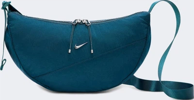 Сумка Nike NK AURA CRESCENT CROSSBODY 4L темно-синій Жін 30 х 18 х 10 см (HQ4370-415)