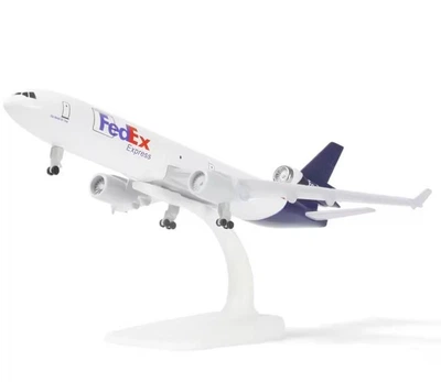 Модель літака 1:300 McDonnell Douglas MD-11 FedEx Express, лита, металева модель вантажного авіалайнеру 20 см