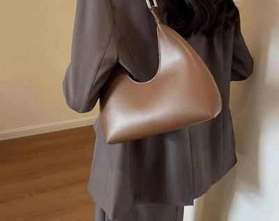 Жіноча сумка-багет Next Level Bags: "Carmen" Шоколадний