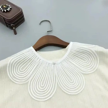 Воротник съемный ажурный белый Podarkus BK945-W